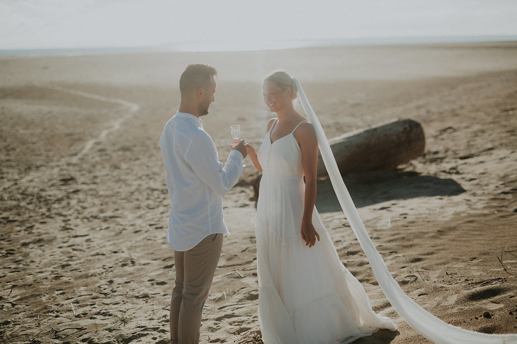 Cérémonie laïque sur la plage de Pays de Loire