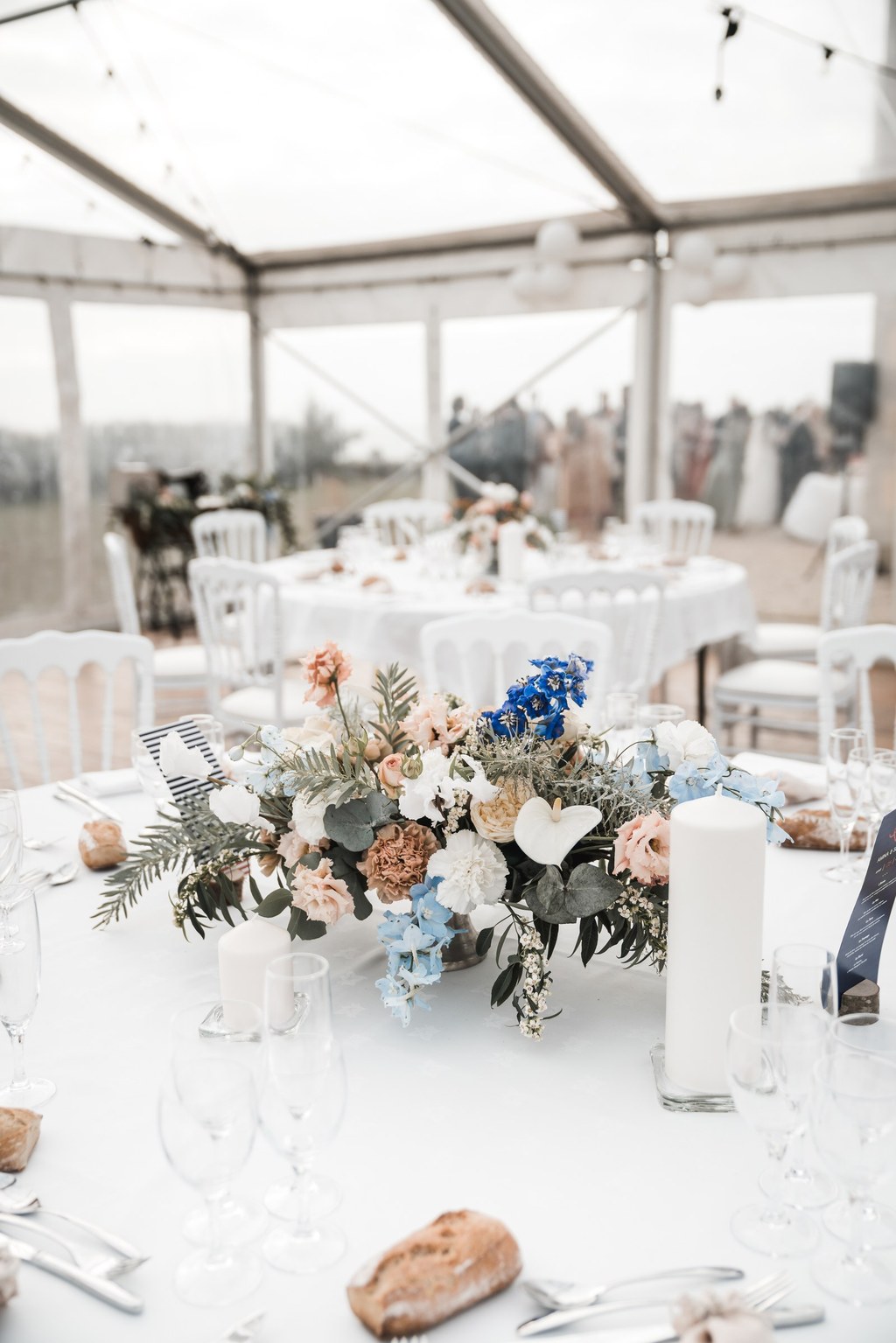 Centre de table fleuri évanescent modern mariage nantes