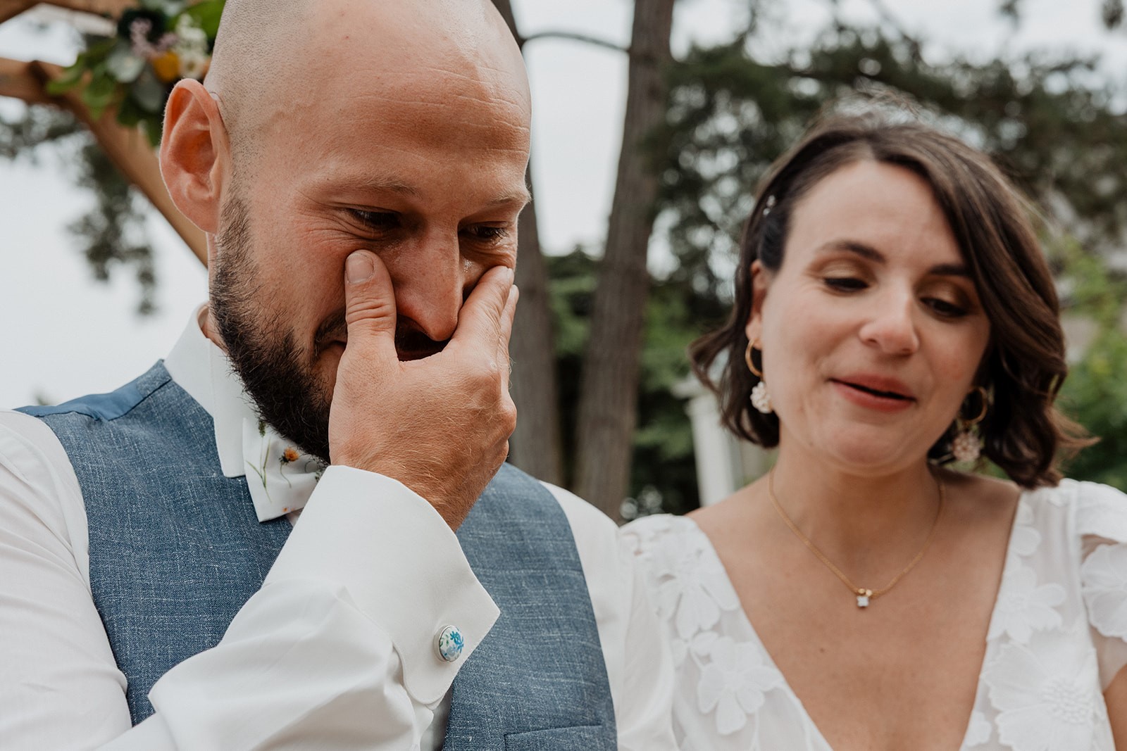 couple mariage ceremonie emotion anjou