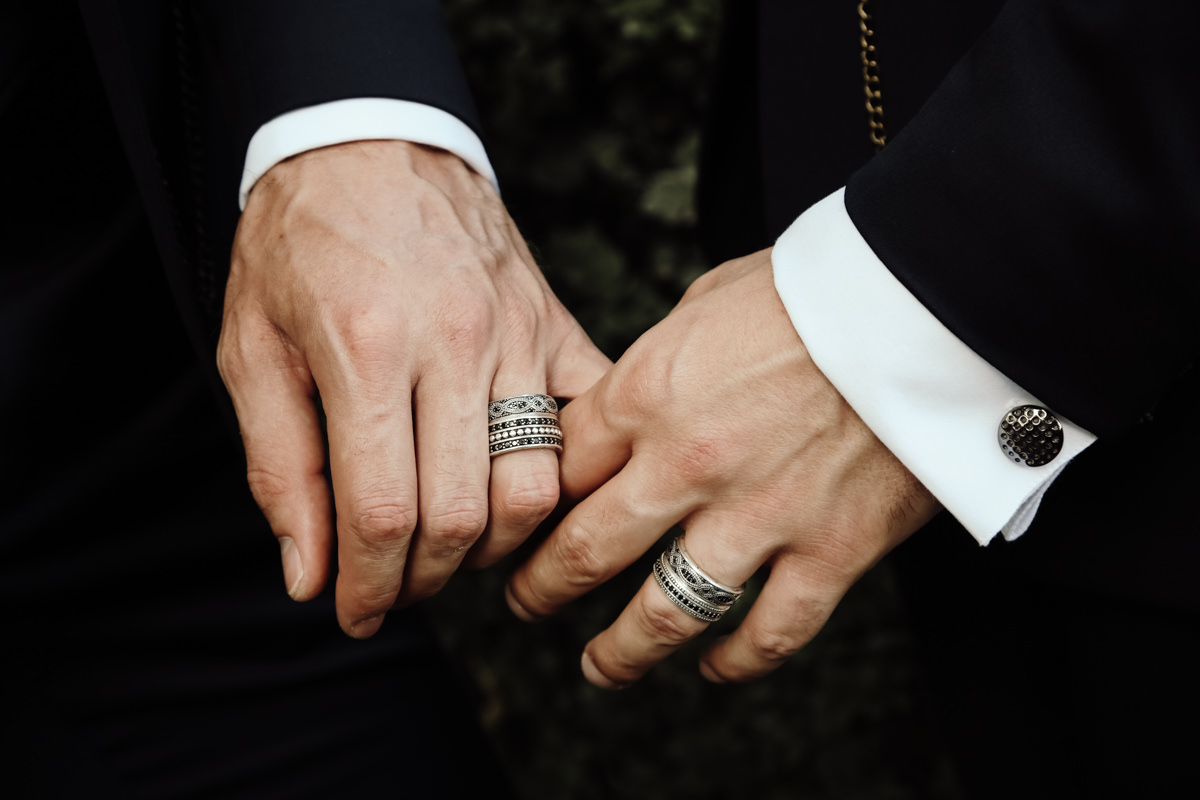 alliances de mariage couple gay homosexuel