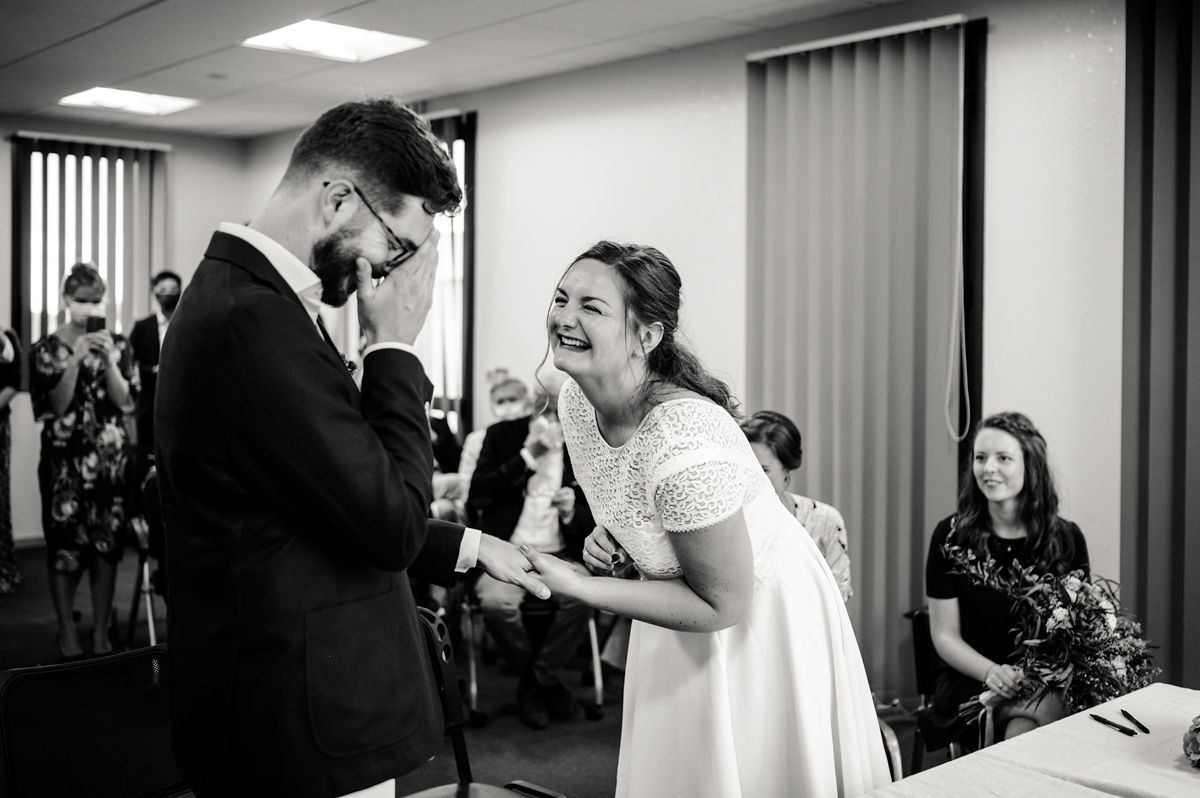 mariage civil maries emotions rituels