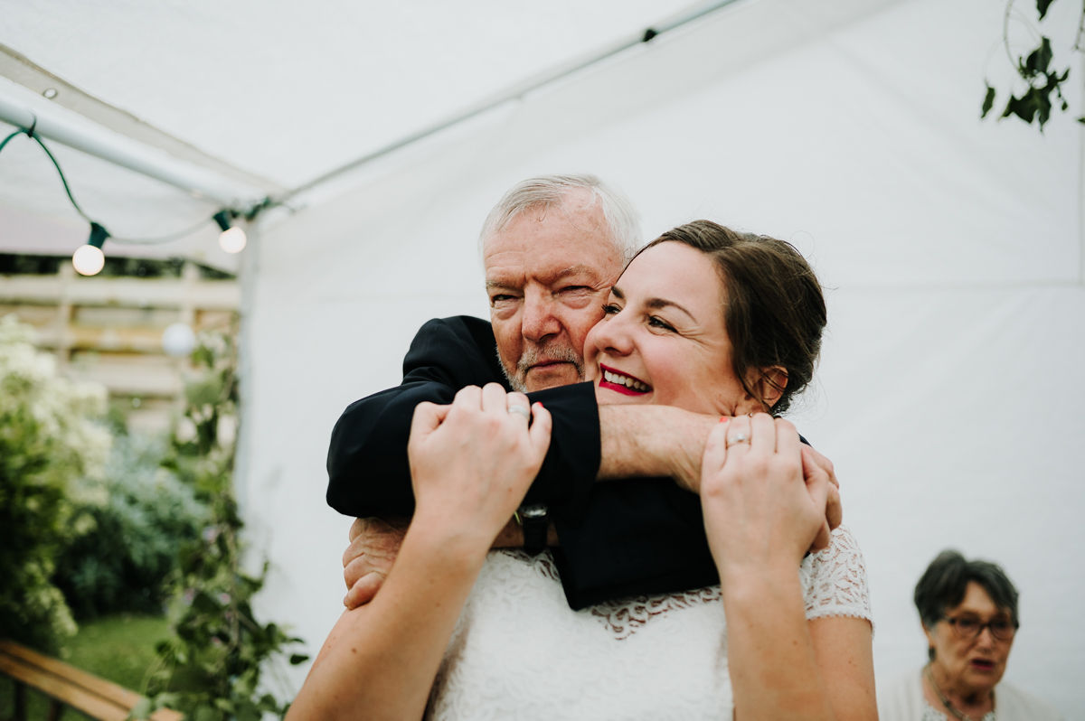 mariee famille emotion mariage