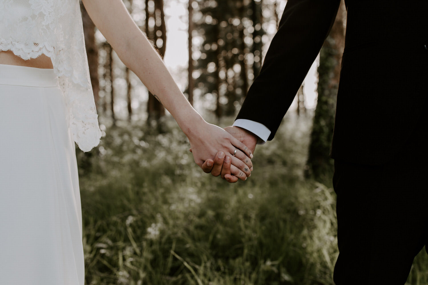 photo mariage maries amour mains