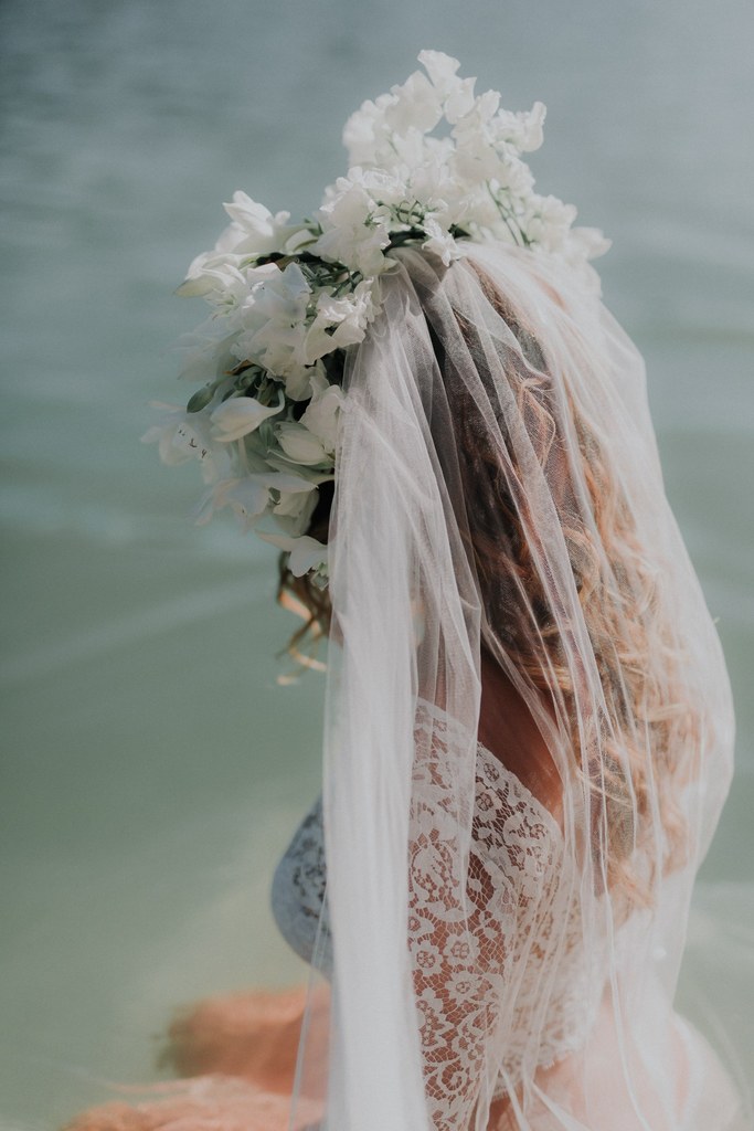 couronne de fleurs boheme voile dentelle