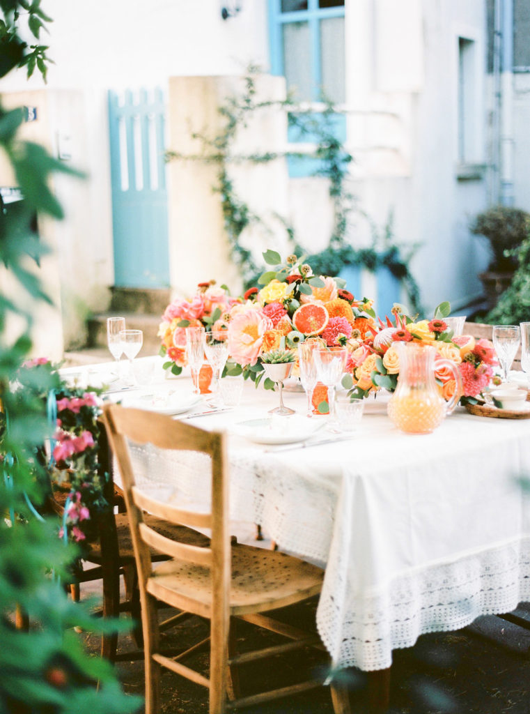 decoration florale tables des invites mariage boheme inspiration latine