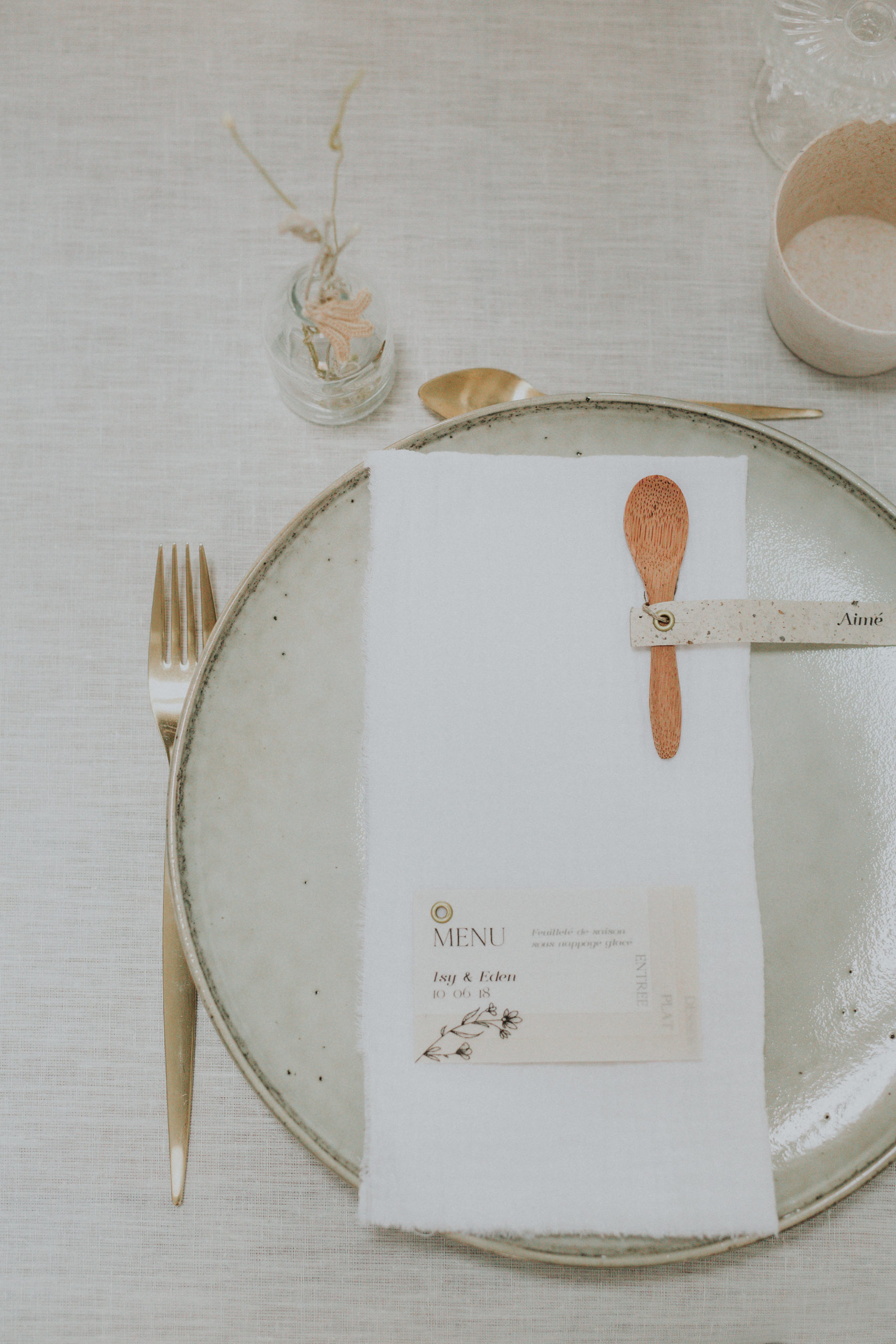 vaiselle menue mariage minimaliste moderne