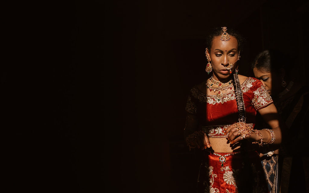 mariee indienne tenue traditionnelle mariage couleurs lumiere bretagne