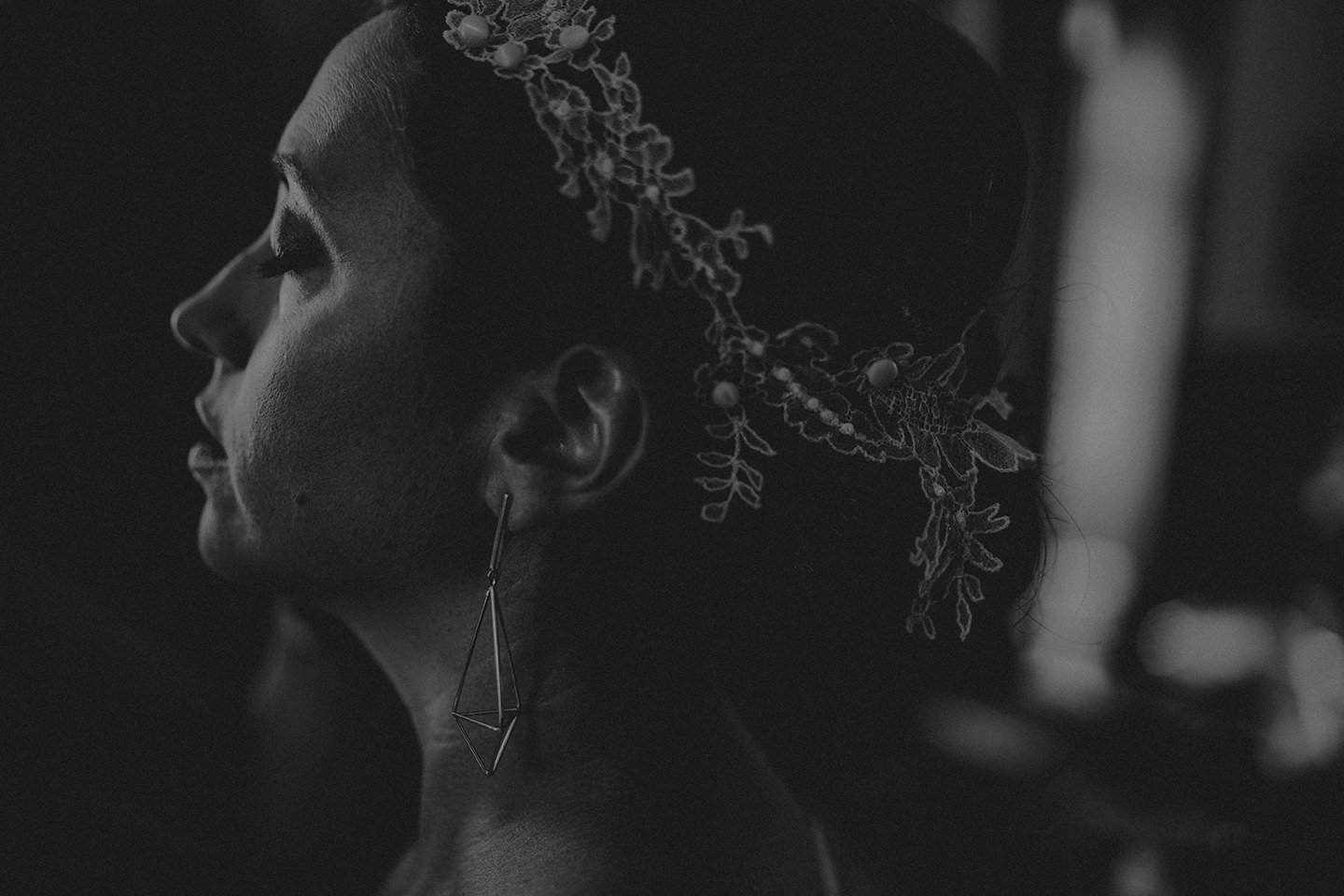 mariee coiffure dentelle mariage chic