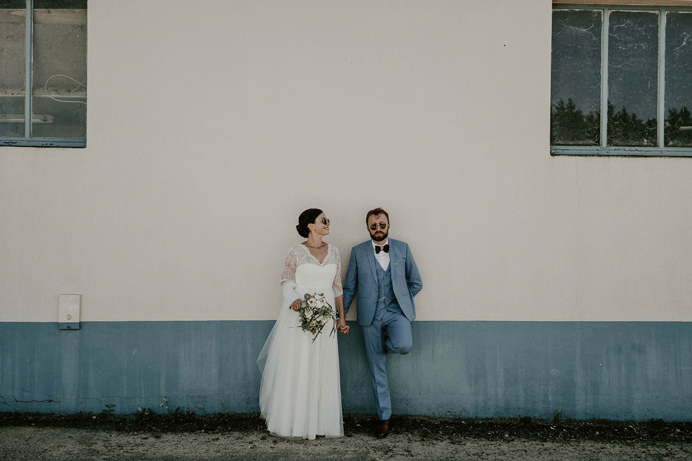 photo mariage amour jeunes maries