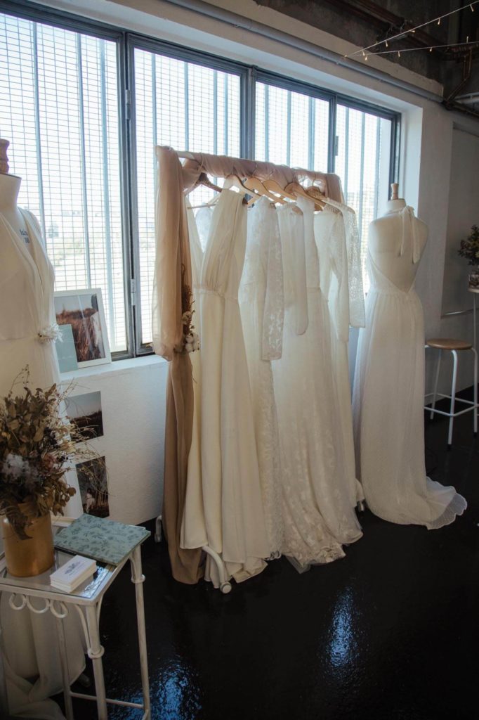 salon du mariage pays de la loire robe d emariee dentelle sur mesure blanc