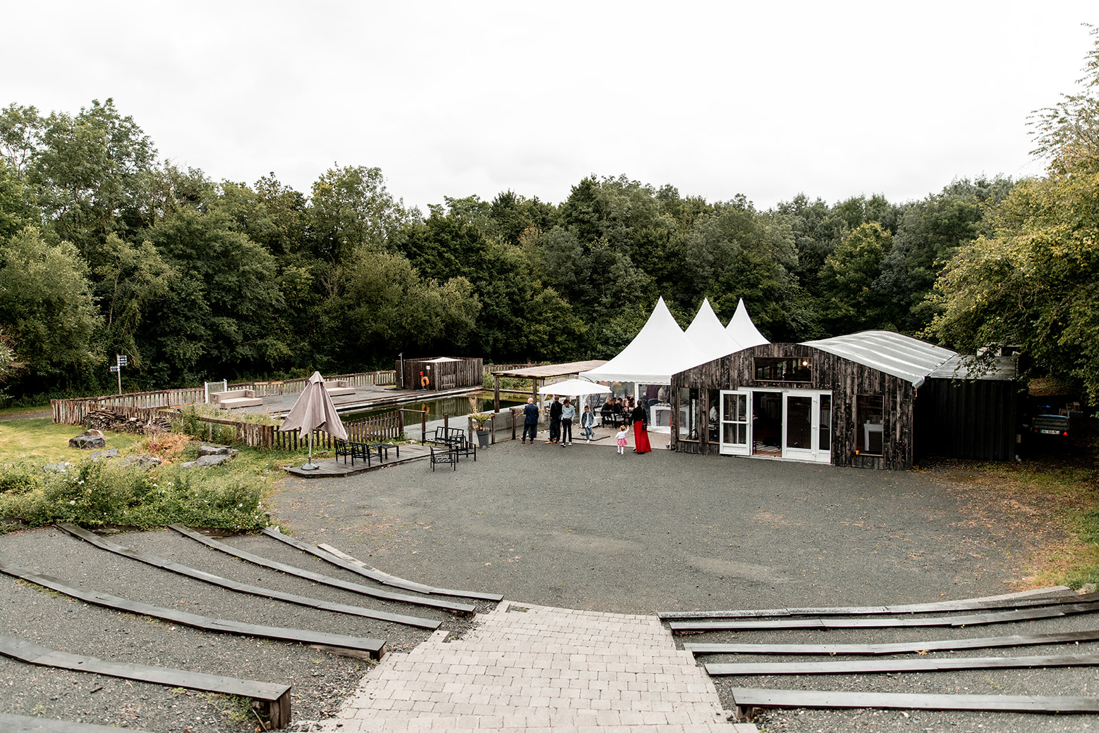 lieu de reception echologia mariage naturel mayenne chapiteau