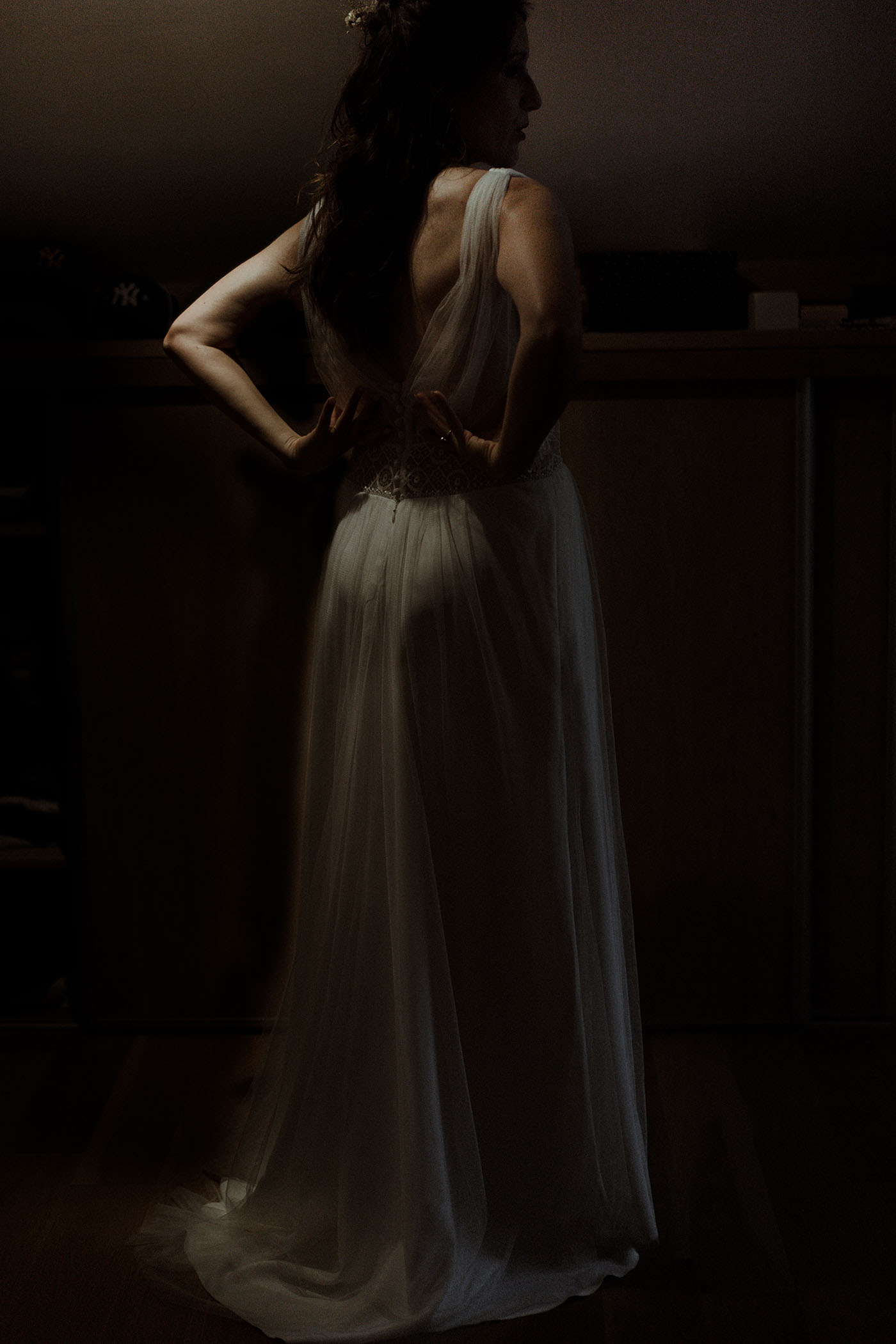 mariage boheme chic robe de mariee fluide tulle et dentelle dos nu rennes bretagne couturiere
