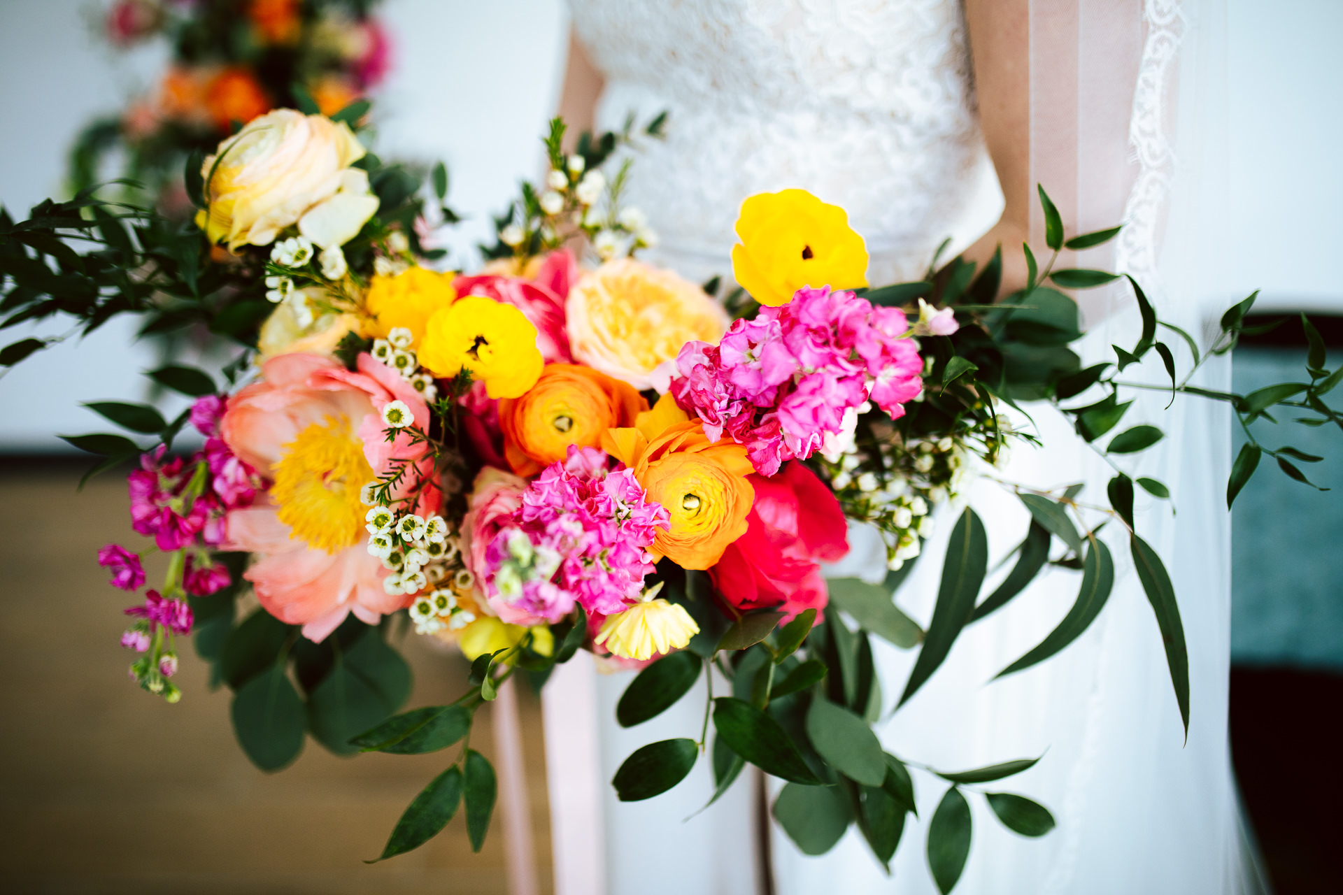 bouquet agrumes mariage colore vintage bridgerton rennes shooting dinspiration
