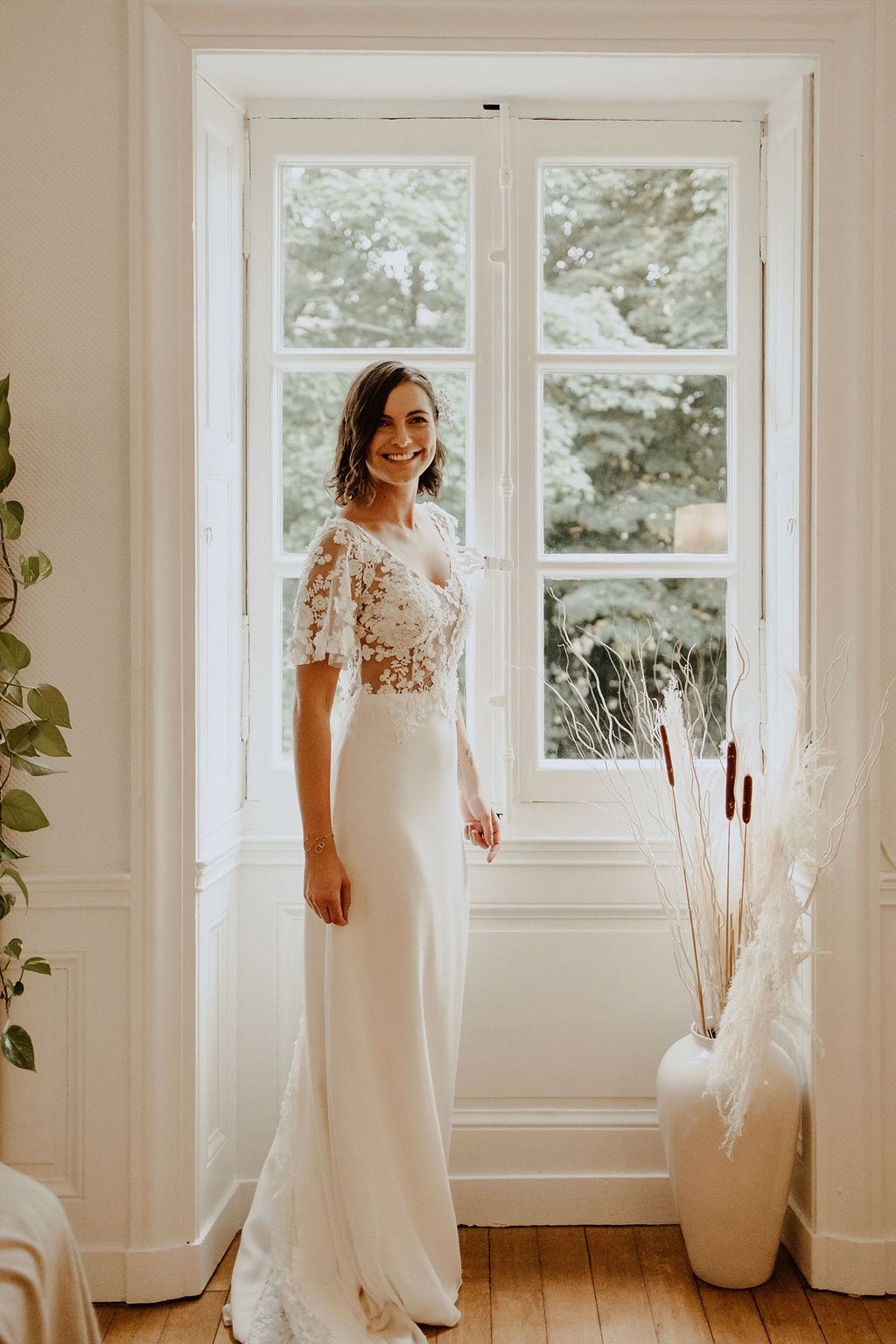 mariage vegetal loire atlantique robe de mariee fluide dentelle