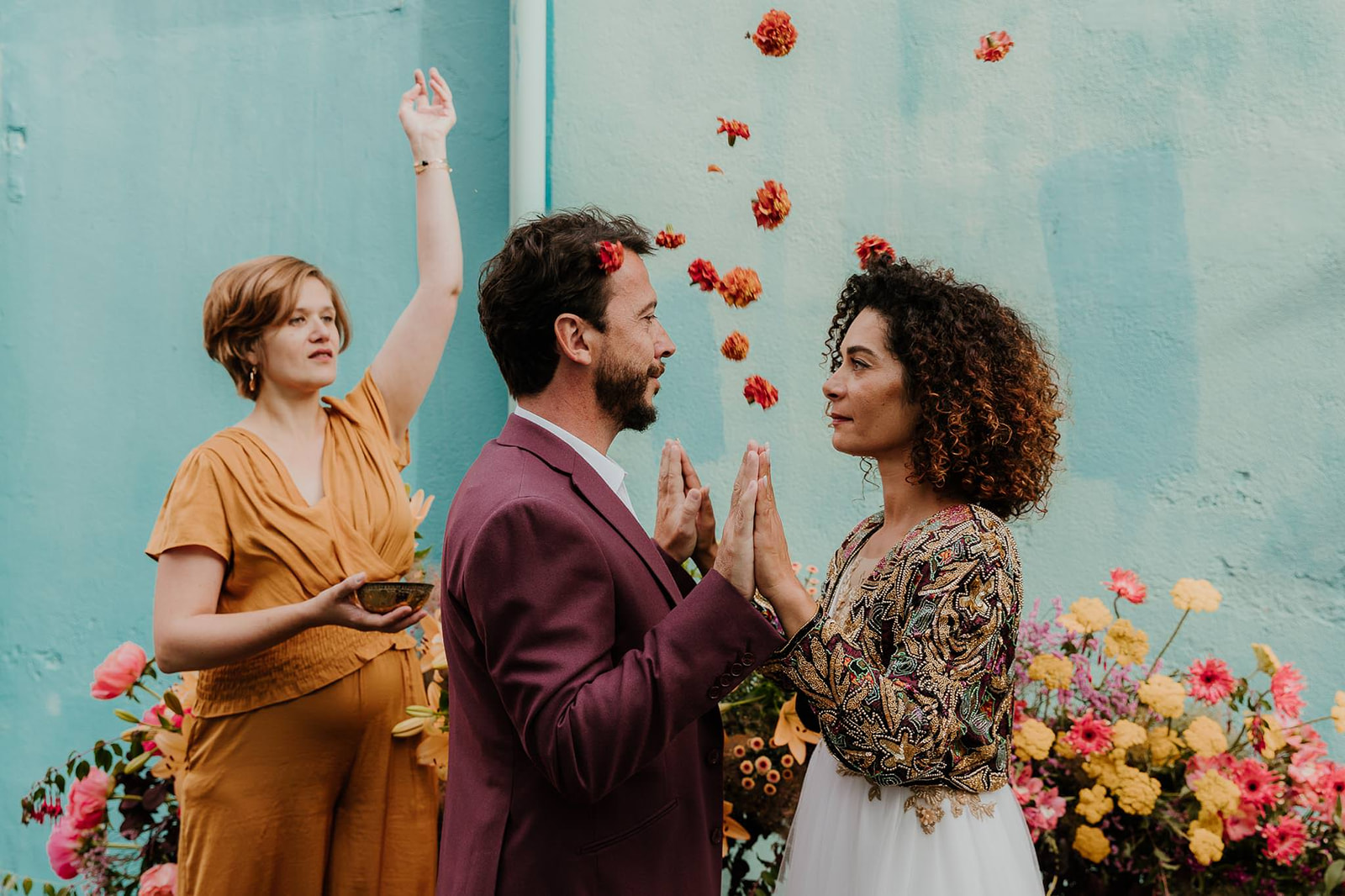 salon du mariage alternatif nantes pays de la loire photographe officiante de ceremonie mise en beaute couturiere fleuriste