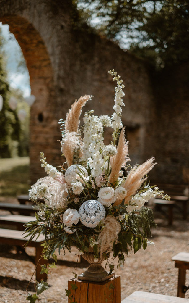 mariage boheme chic bouquet de fleurs fleuriste decoration decoratrice ceremonie laique loire atlantique