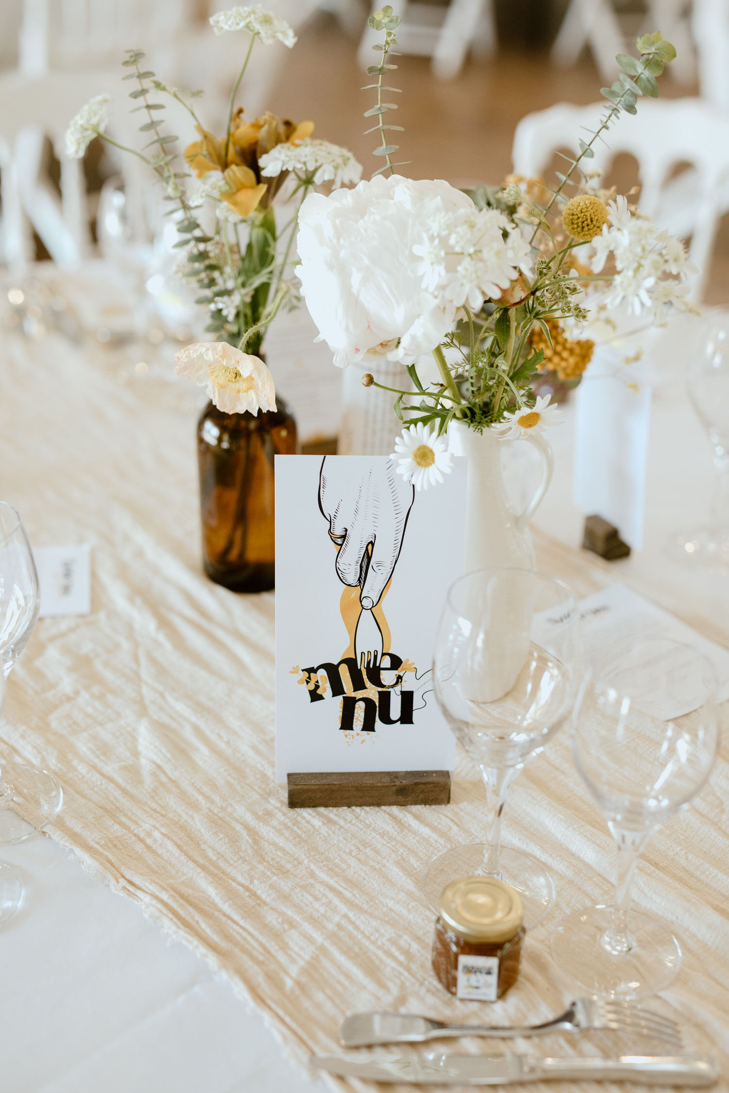 mariage champetre ecoresponsable fleuriste fleurs papeterie menu decoration de table decoratrice loire atlantique