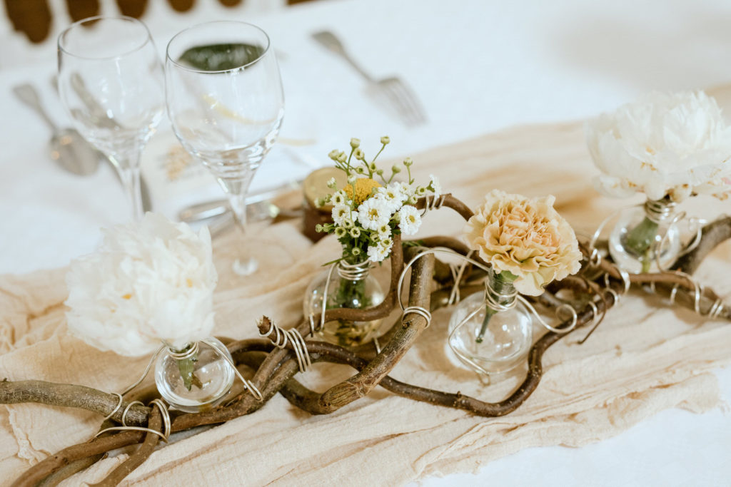 mariage champetre bas carbonne soliflore decoration de table fleuriste decorateur loire atlantique location de vaisselle vintage