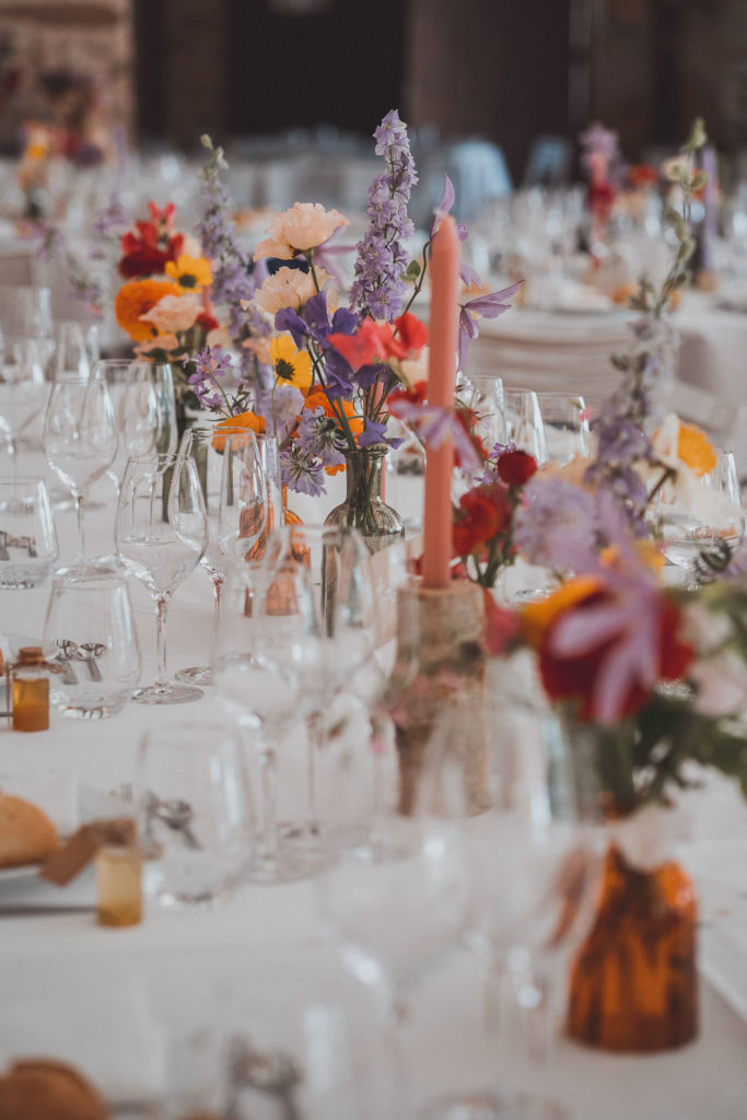 mariage colore chateau de la rousseliere lieu de reception wedding designer decoration fleuriste soliflore loire atlantique