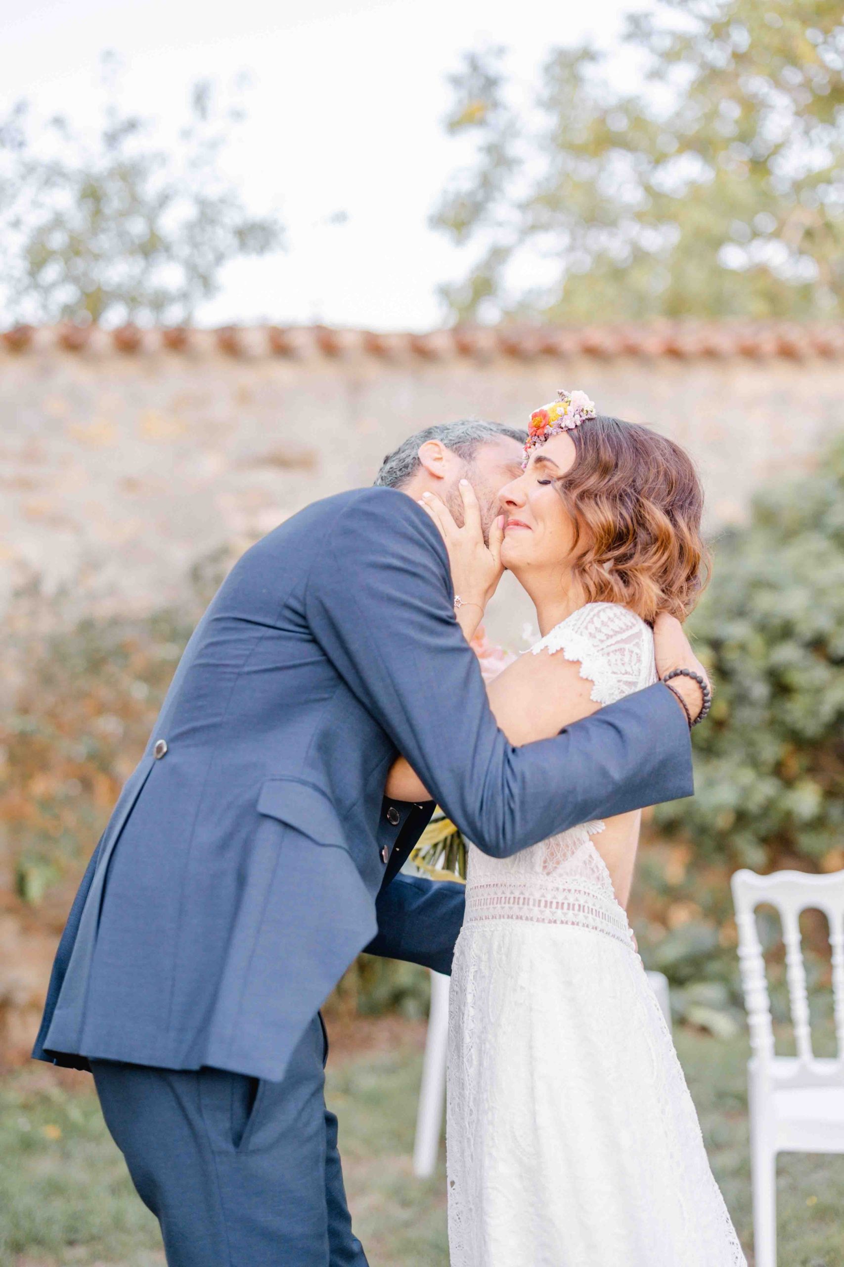 mariage vendeen colore costume sur mesure robe de mariee