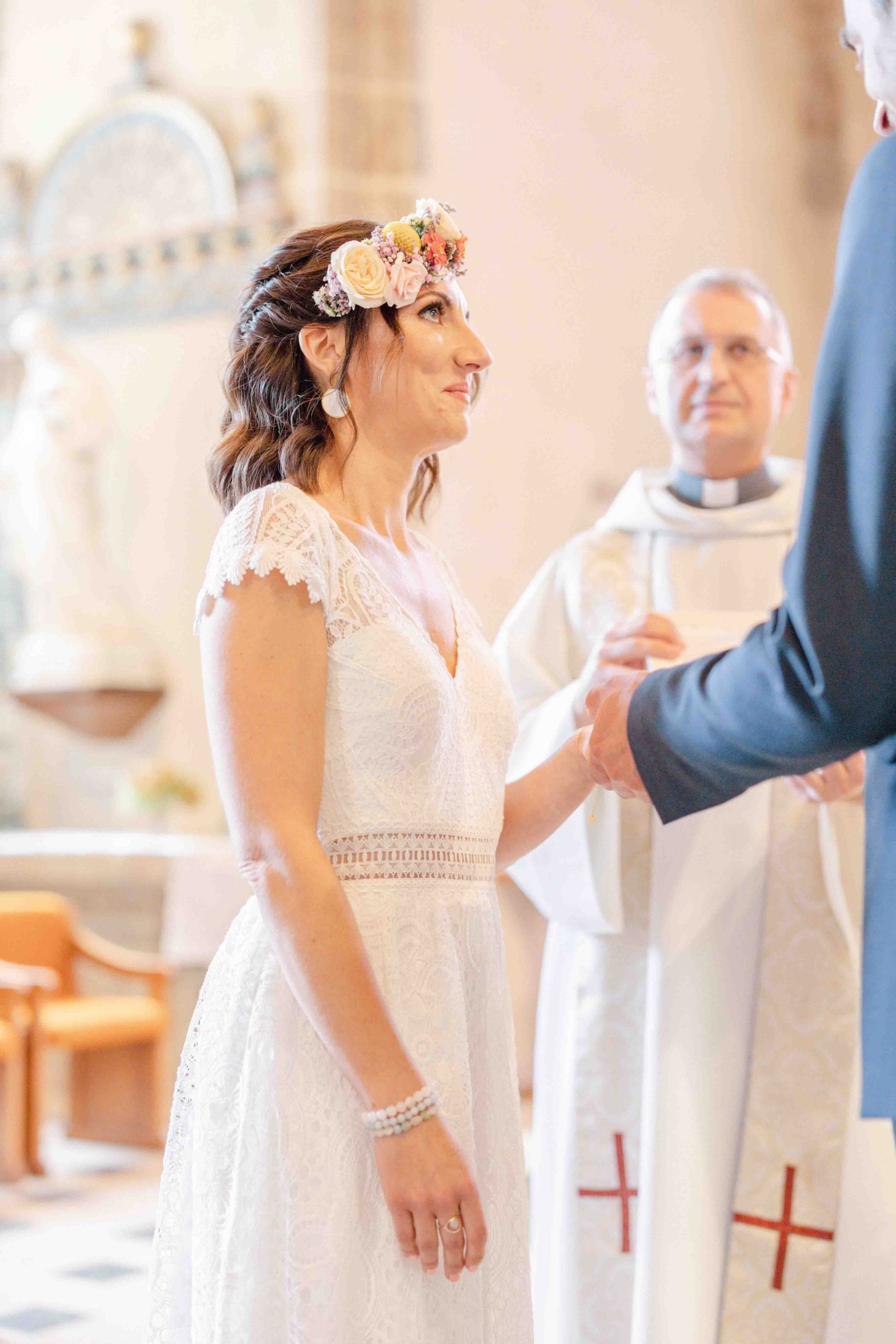 mariage colore ceremonie religieuse eglise voeux