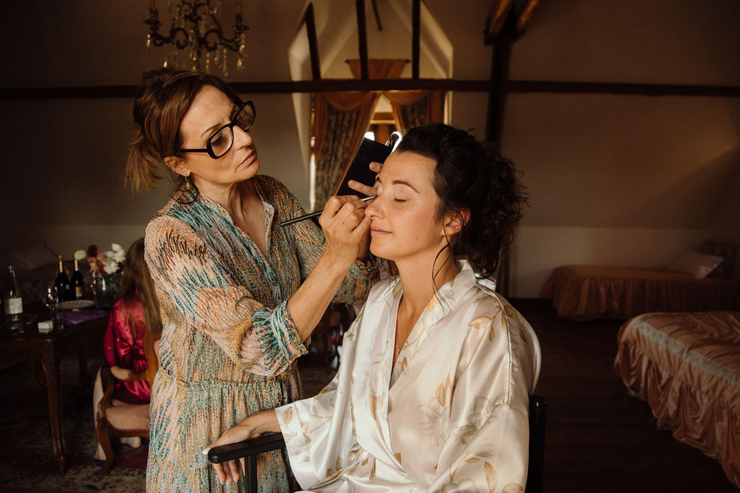 mariage chic maquilleuse coiffeuse a domicile nantes