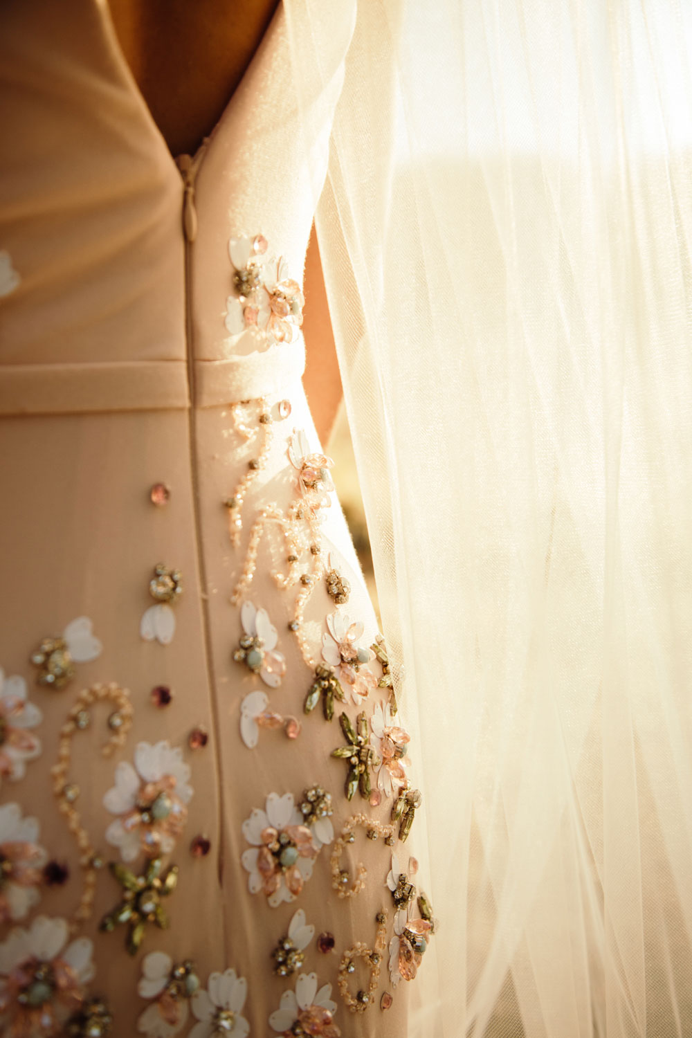 mariage chic robe de mariee perles sequins couturiere
