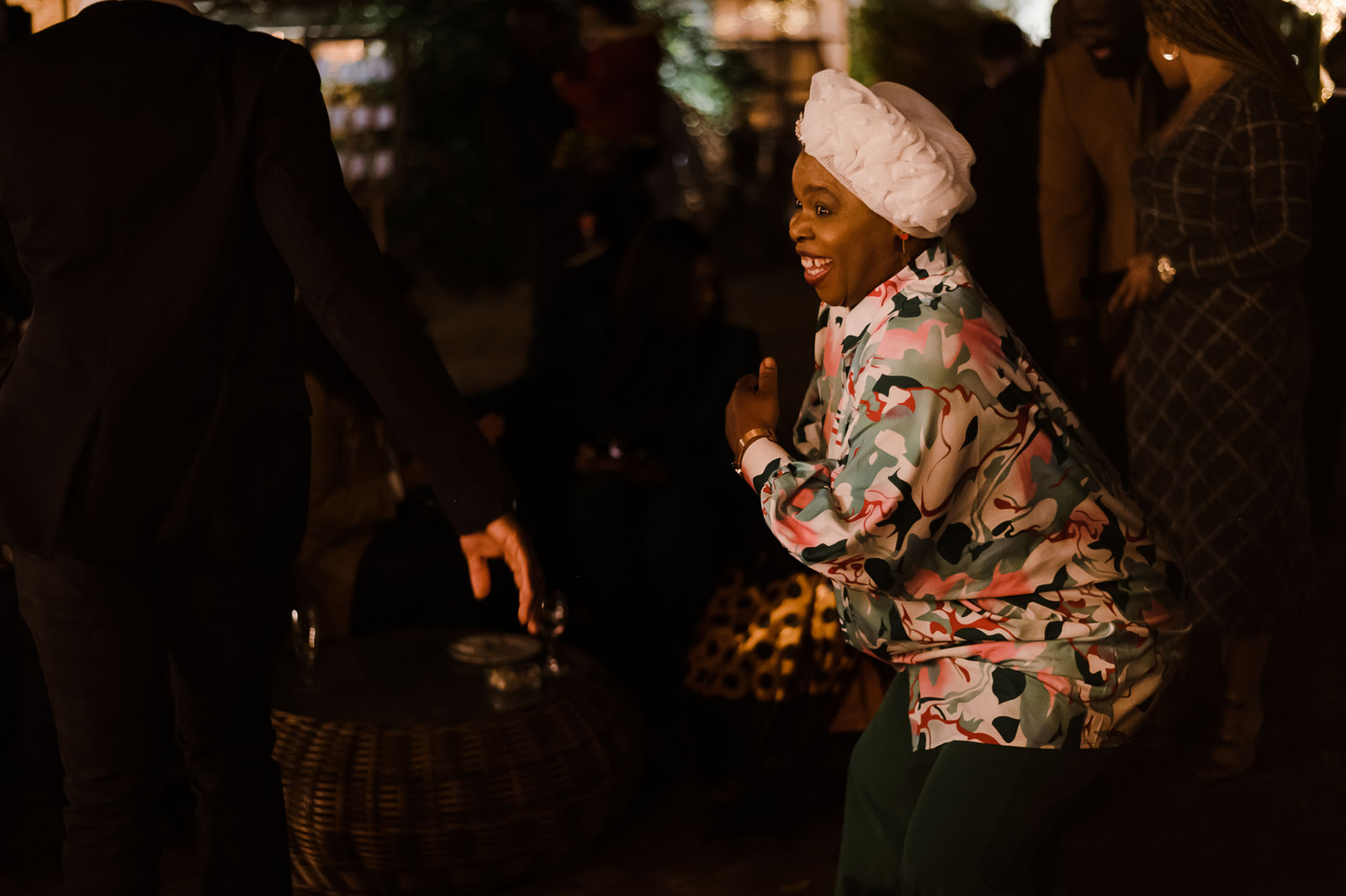 mariage mixte danse tradionnelle africaine