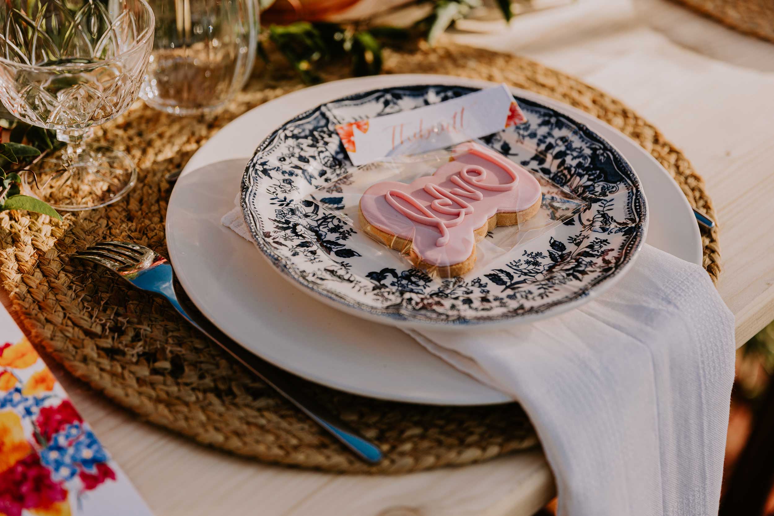 biscuit dessert de mariage colore atypique