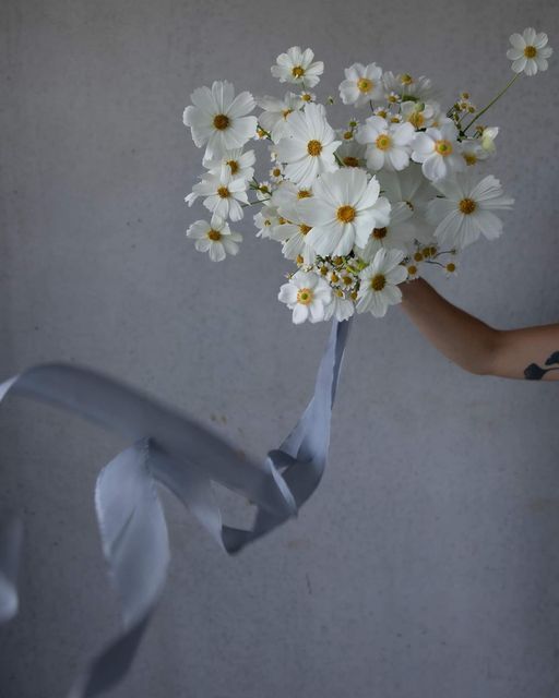 bouquet de fleurs demoiselle dhonneur