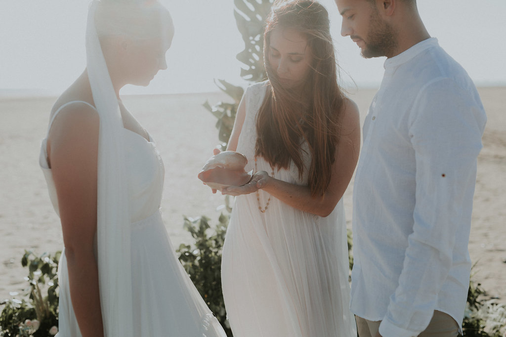 idee rituel ceremonie laique mariage plage
