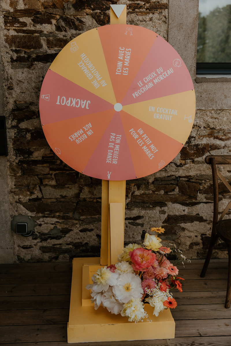animation mariage decoration coloree roue
