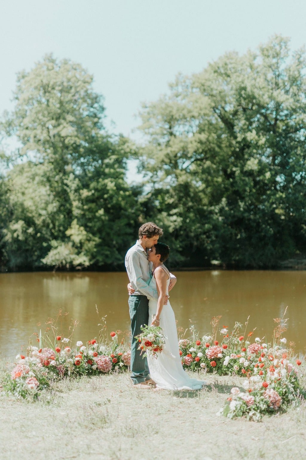 mariage ecoresponsable arche au sol fleuriste Morbihan