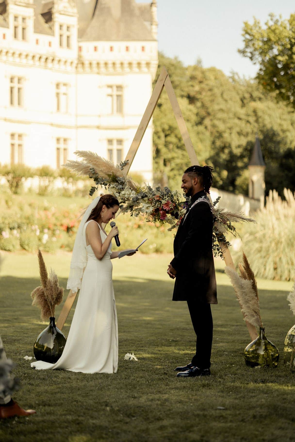 arche fleurs mariage ceremonie laique pays de la loire