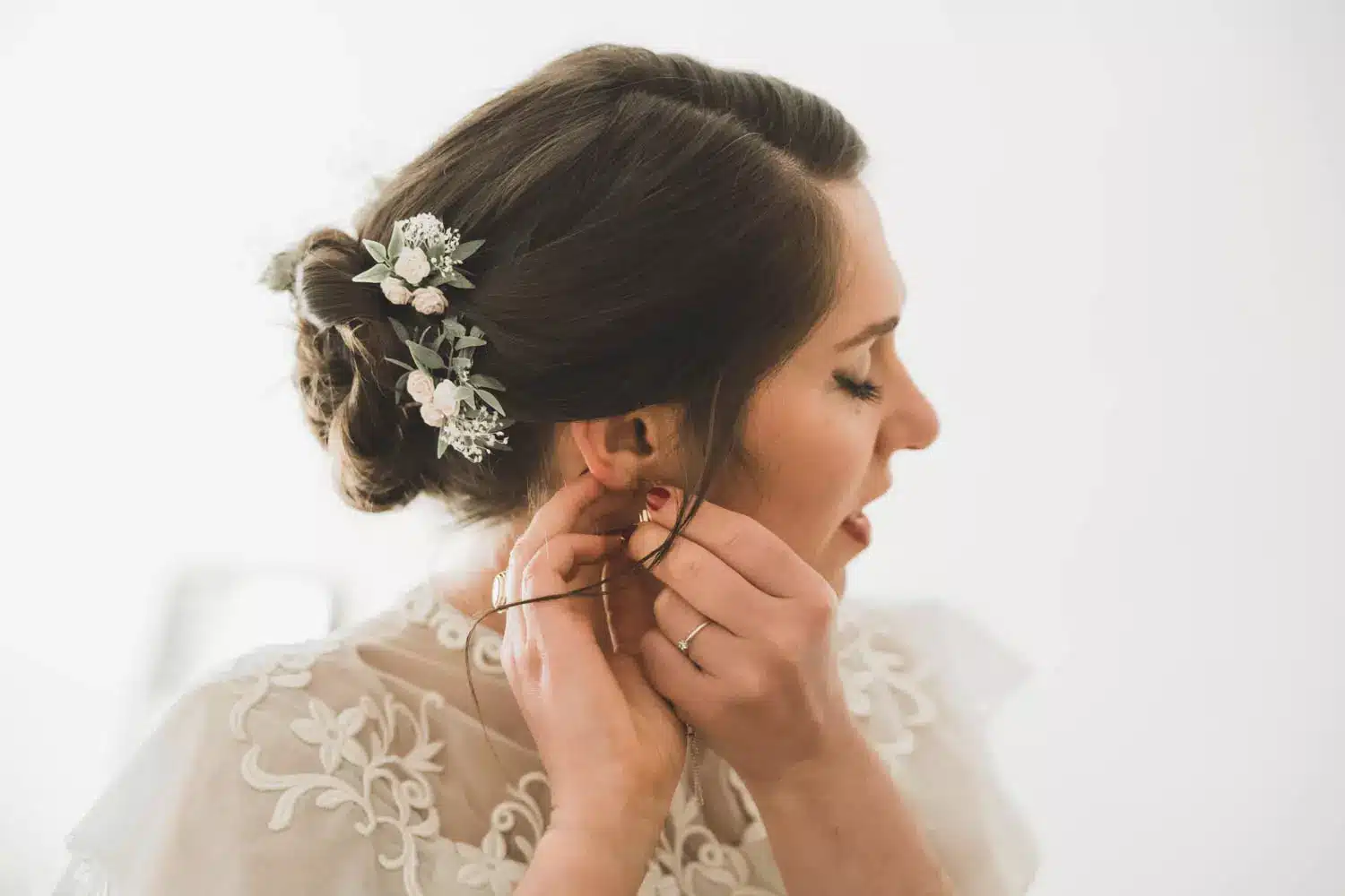mariage chic bijoux de tete fleuri
