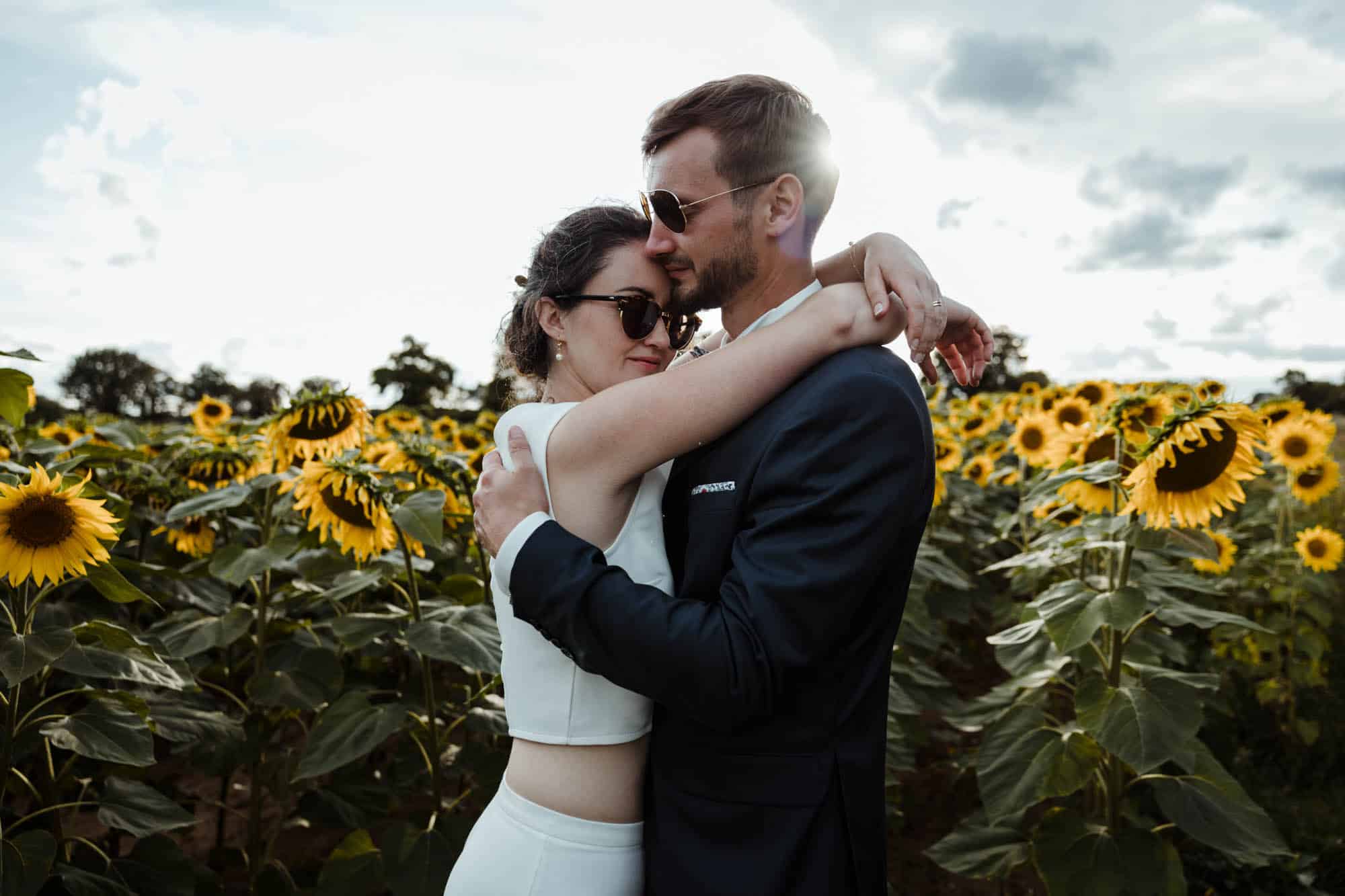 seance couple maries golden hour champetre maine et loire