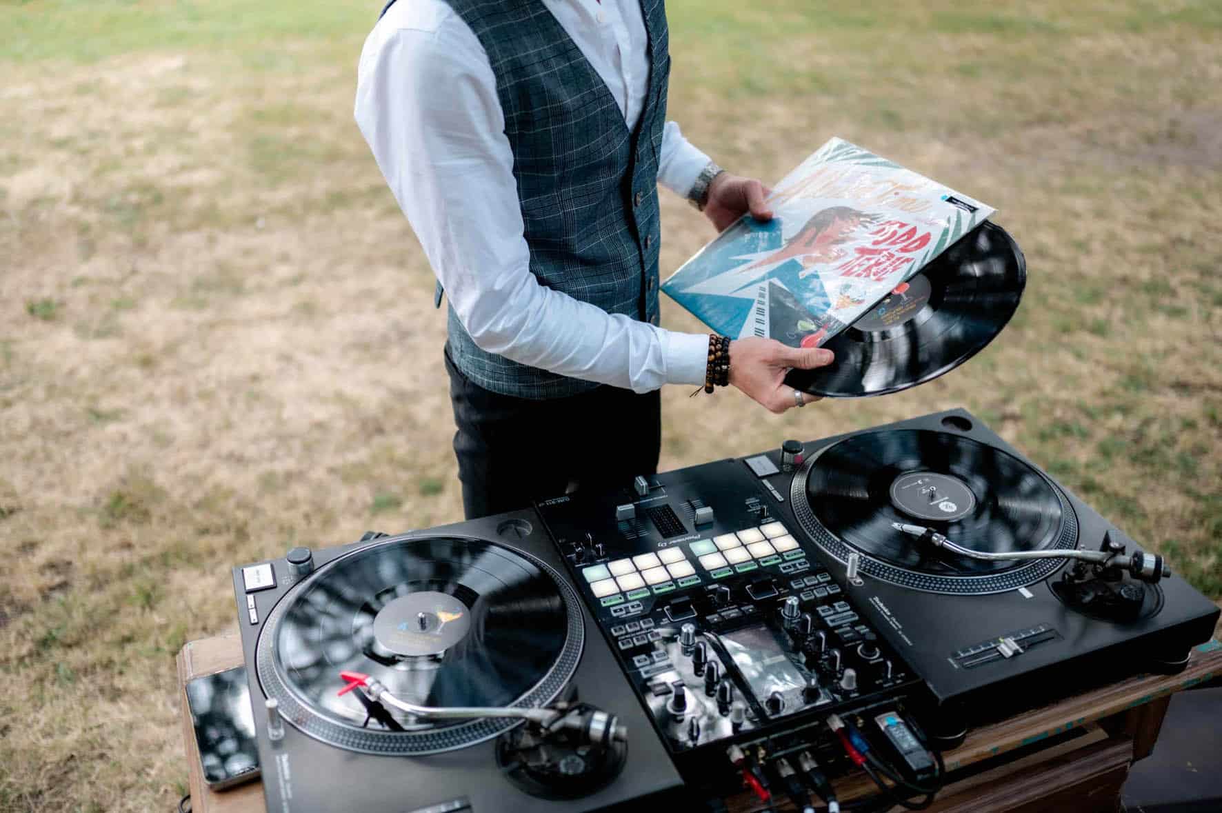 dj mariage tendance vinyles maine et loire