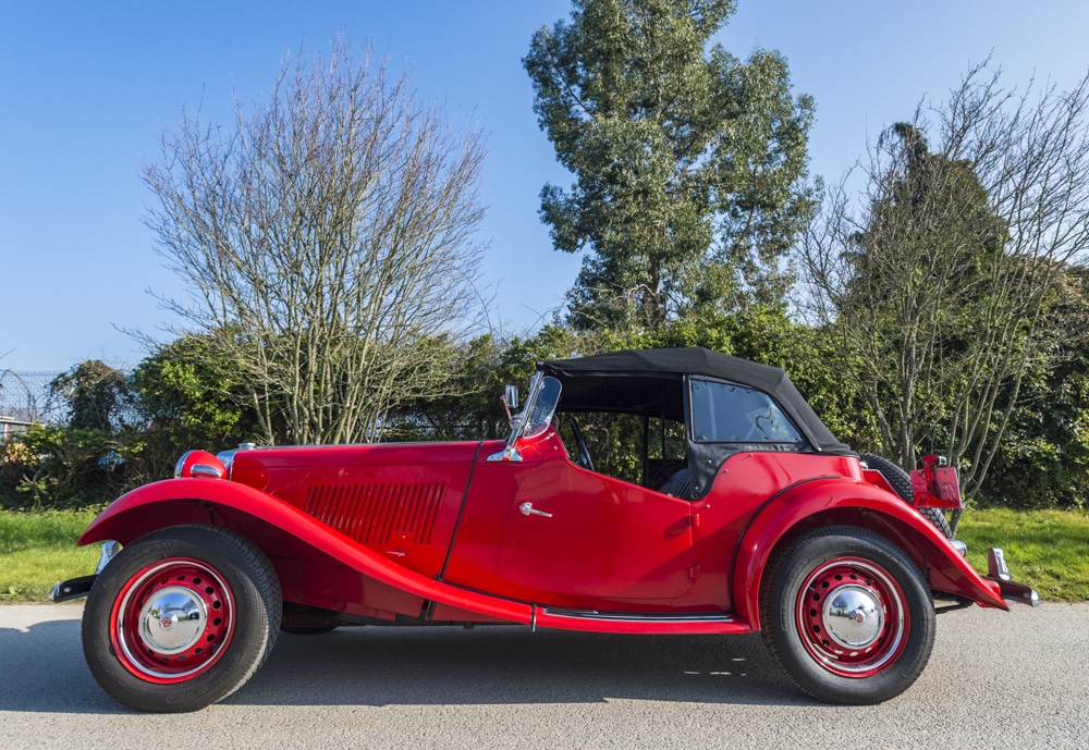 location voiture vintage mariage rennes 35