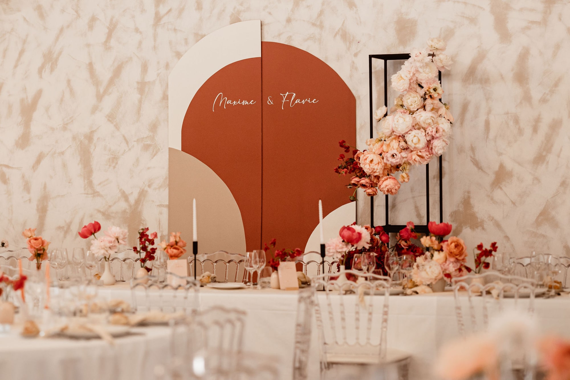 decoupe de panneaux en bois decoration mariage