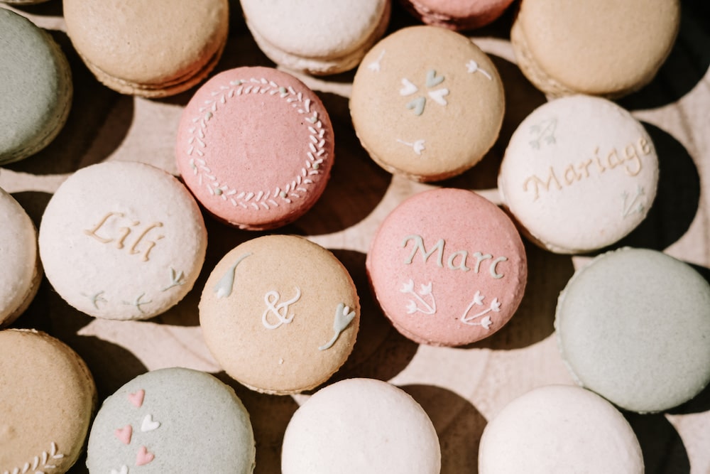 gateau de mariage macaron original