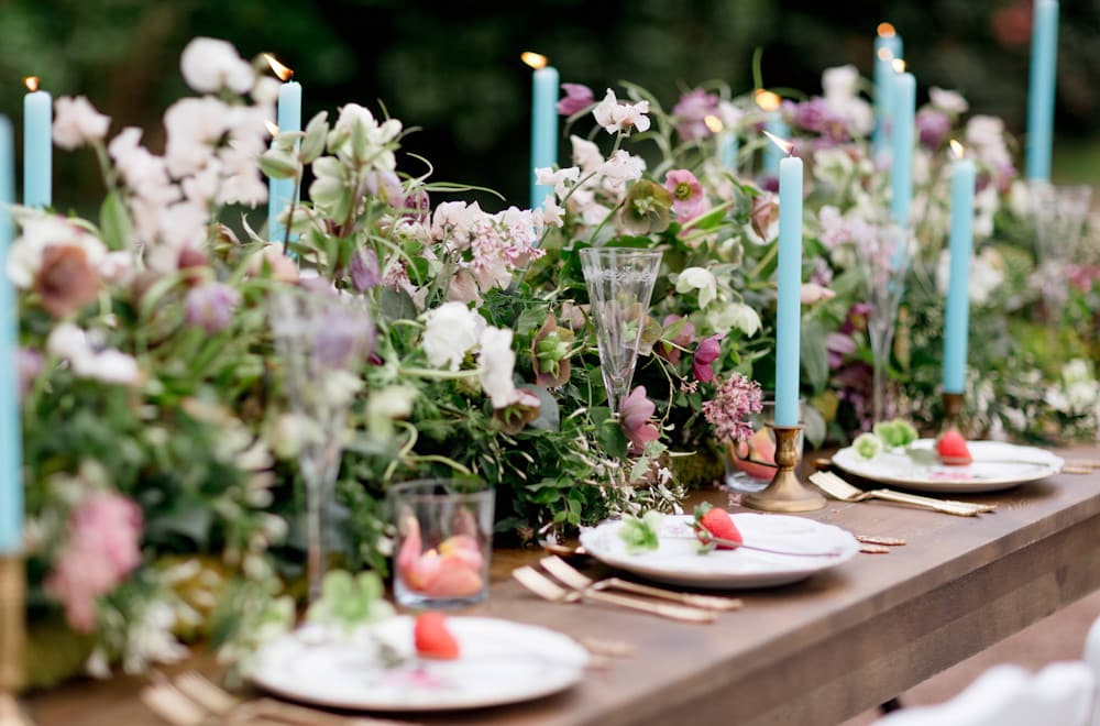 chemin de table fleuri