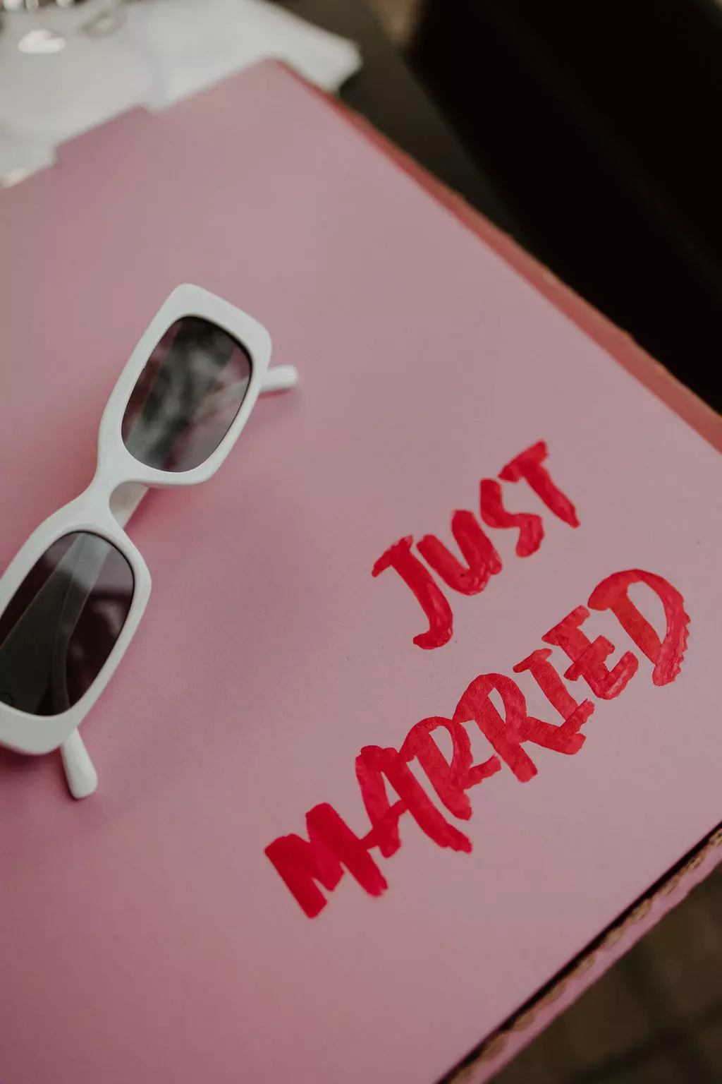 mariage elopement en ville accessoire moderne