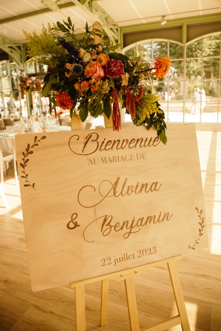 idee panneau de bienvenue bois naturel mariage minimaliste