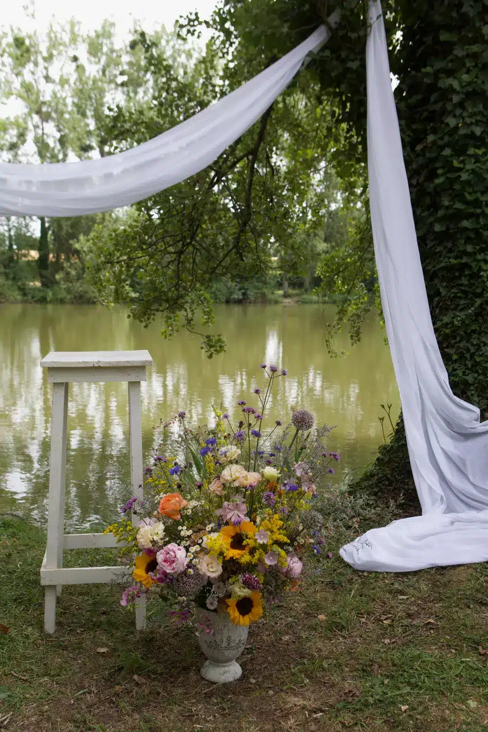 cérémonie laïque fleurs locales sarthe