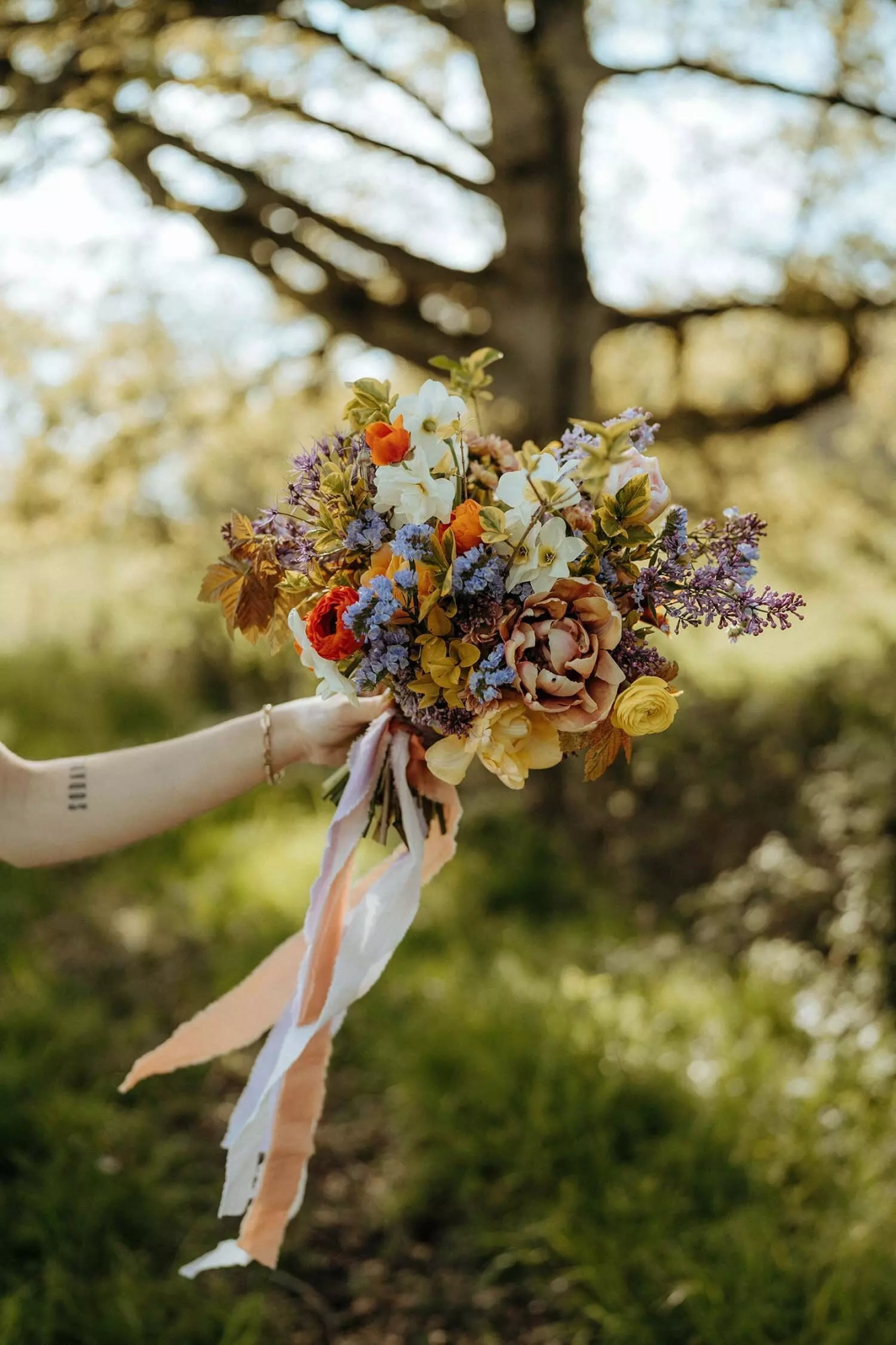 bouquet de mariée ecoresponsable fleurs locales sarthe