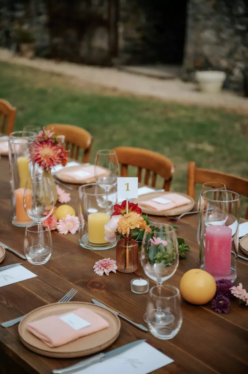 decoration table mariage fleurs couleurs diner