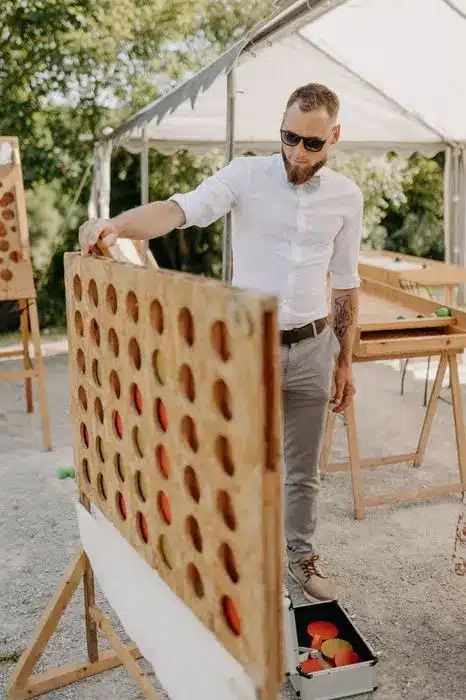 location jeu en bois geant puissance 4 pour un mariage en Mayenne