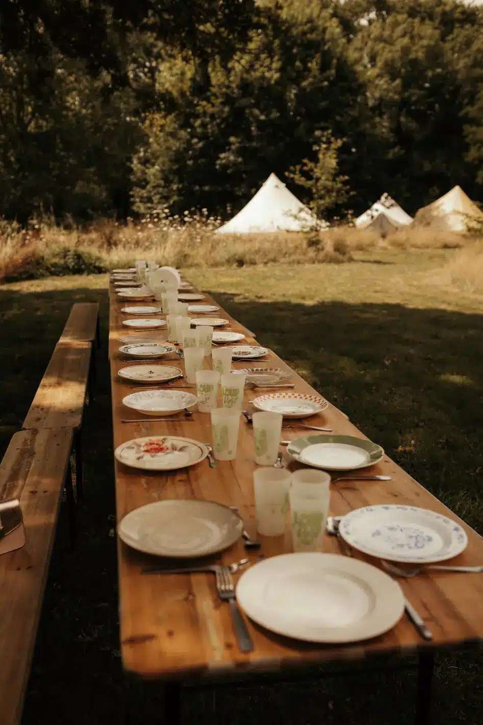 repas de mariage en exterieur