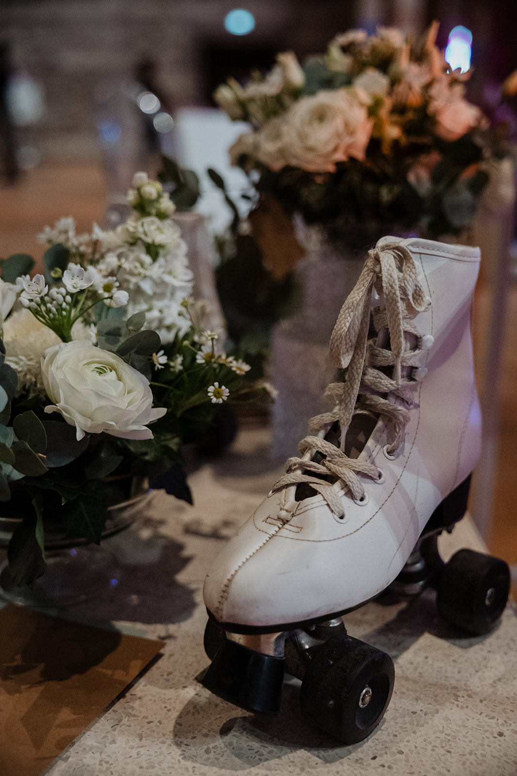 patins annees 90 decoration fleurs anjou