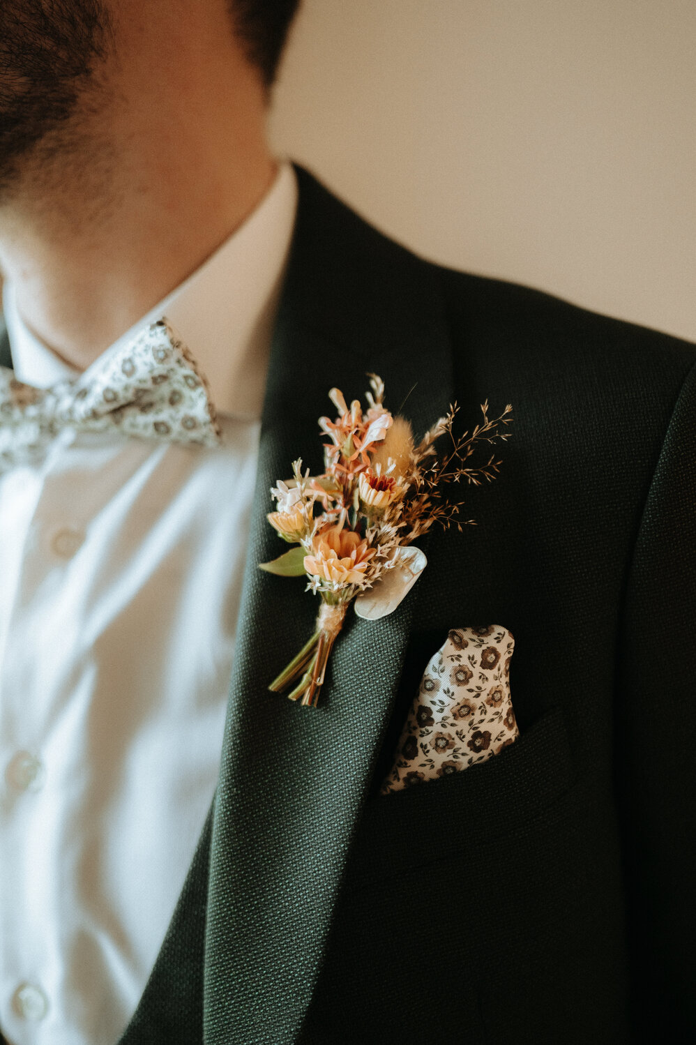 boutonnière fleurs séchées mariage champêtre